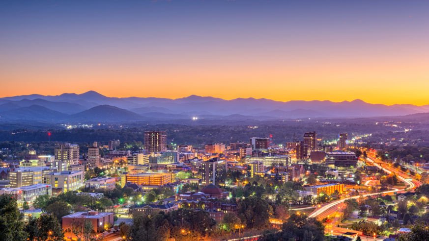 UNCAvlBulldogs's tweet photo. This is our home and your vacation destination.. #KeepClimbing https://t.co/KwDAPNVfAY