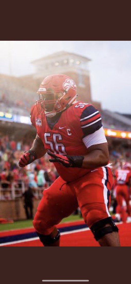 After a great talk with @CoachA_LU I’m blessed and fired up to be offered a scholarship to play football for the liberty university🙏🏾 <a href="/CoachGDavisFB/">Greg Davis</a> <a href="/PaigeAnders/">Paige Anders</a> @247Juco <a href="/JuCoFootballACE/">JuCo Football Forer</a> <a href="/jucoweekly/">JUCOWeekly™️</a>