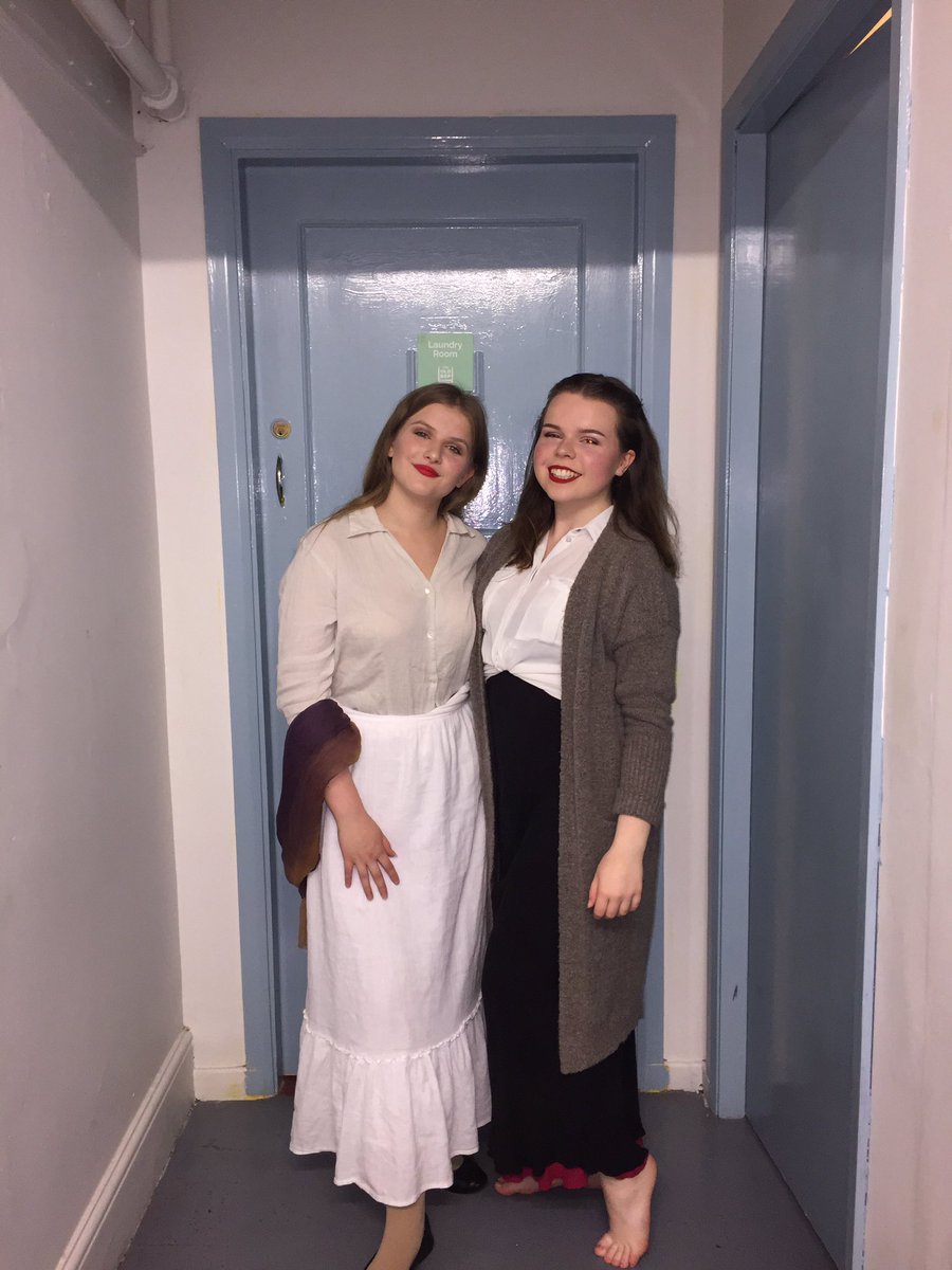 blakemore_jess's tweet photo. @BOAMT YEAR 12 SHOWCASE💃🏽 still amazed at how talented everyone in our year is 😍😍 https://t.co/D5QSkFOXuI