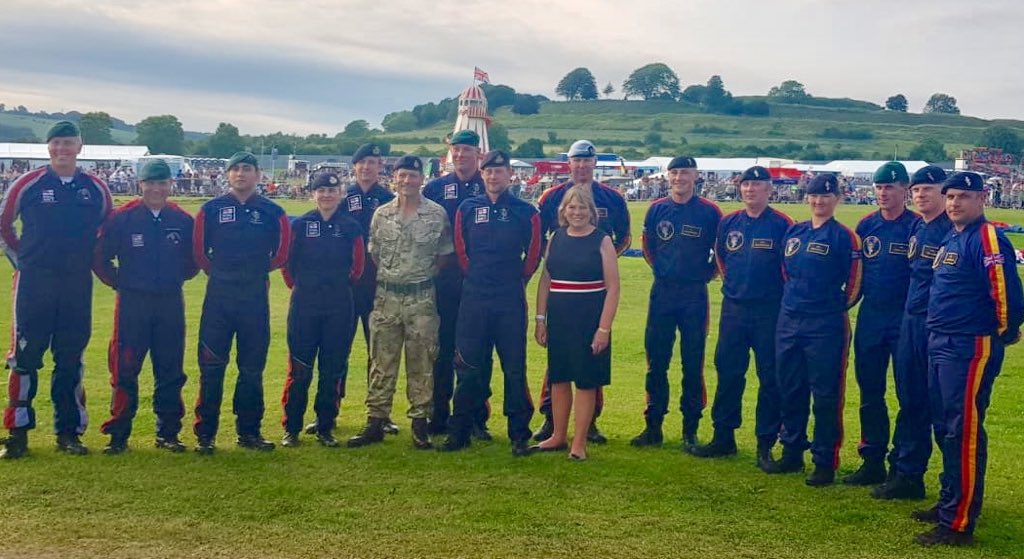 UrchTyrone's tweet photo. What an unbelievably superb second day @ArmedForcesDay @SalisburyAFD.  Thank you @DefenceHQ @BritishArmy @RoyalNavy @RoyalAirForce @wiltscouncil #AFDNE. https://t.co/a0ZviLXU3H
