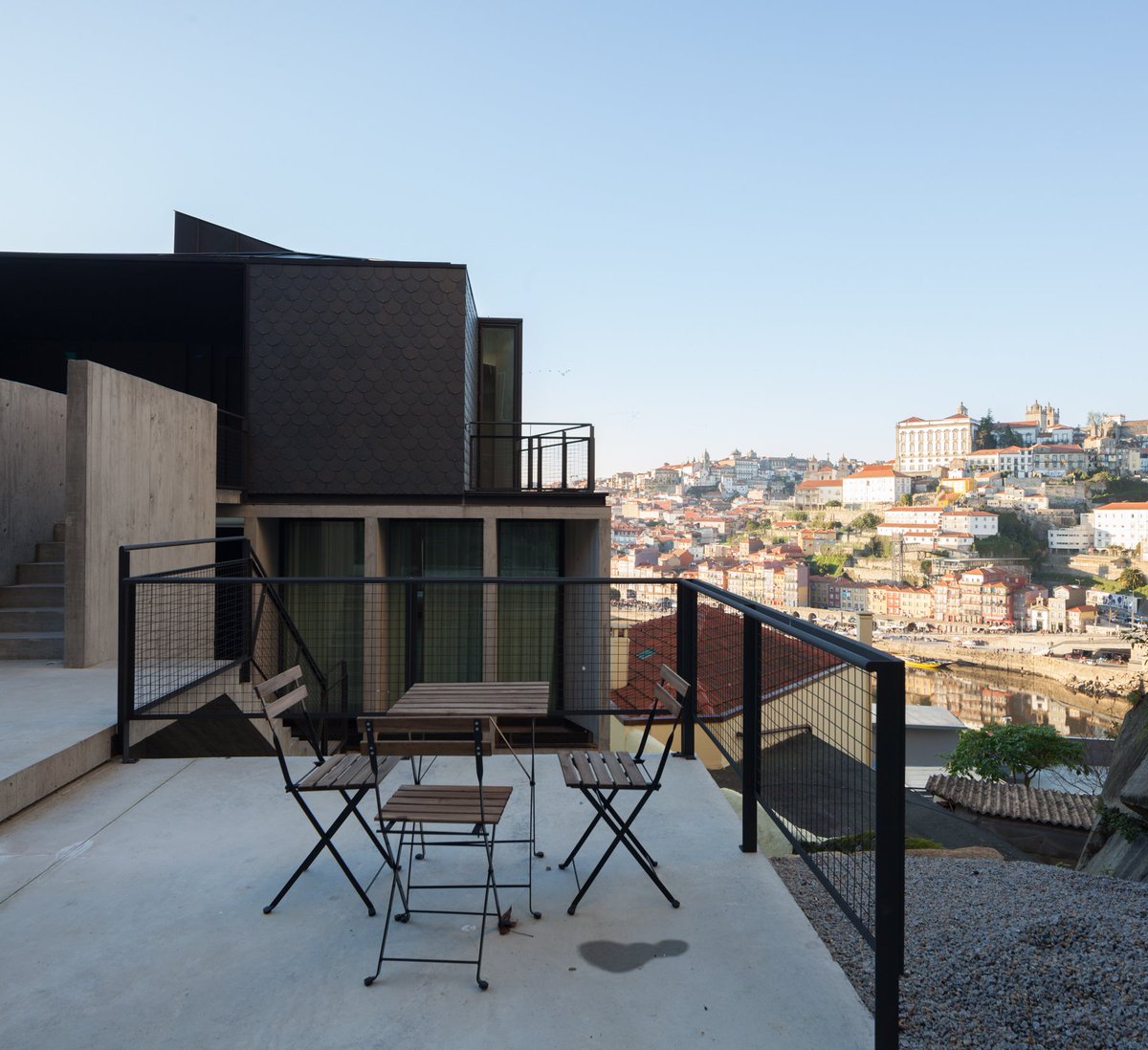 oh_porto's tweet photo. The WEEKEND is here! It’s the perfect time to explore that city you always wanted to go...Oporto, maybe? 😏 Appreciate the #simplethingssaturday stress free with us - @oh_porto 
#oh_porto #porto #portugal #goexplore #lovetotravel #weekend #weekendgetaway #weekendvibes https://t.co/tJvsosW8qC