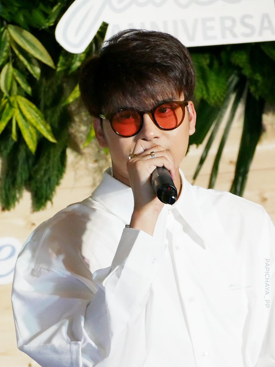 papichaya_pp's tweet photo. นี่ขนาดมีแว่นแดงกั้นนะ
สายตาคุณยังทะลุทะลวงใจ ลึกลงไปยันไส้ติ่ง 🔸#labpharmacy
🔸Silom complex
🔸28 Jun 2019
#nonttanont#nontfam
#Papichaya_pp
#นนท์แฟมโฟโต้ https://t.co/dPgHHCRick