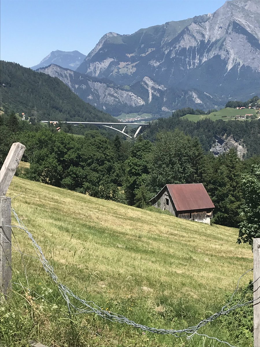 chica_twopatch's tweet image. Üner diese #Brücke 
#Taminabrücke #Valens #Pfäfers #Taminaschlucht #Taminatal #Schweiz