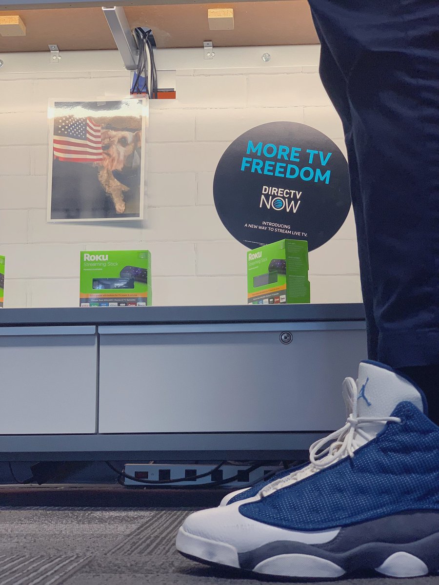 Kelvin068PA's tweet photo. #kicksATTwork #DirecTV #OhPA #LifeAtATT #ATTInfluencer #Jordan #Roku #ItCanWait #DirecTV25 #OHPACalypse #5G #TeamPOWer https://t.co/rkydL9WXNb