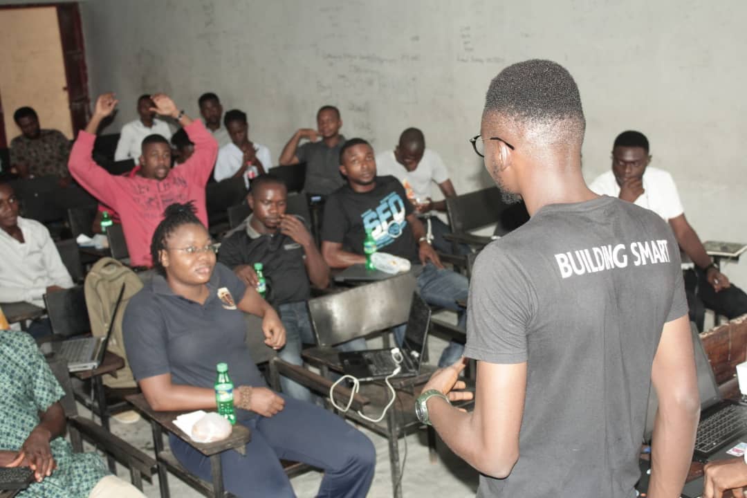 codeMat_'s tweet photo. #TIA
MeetUp 1.0 done
Can't wait for MeetUp2.0
#150DaysOfALC4
#ALCCalabar
#calabarALC
#techInCalabar
#Growwithgoogle
#ALCwithGoogle
#MobileWeb
@andela_alc
@Andela_Nigeria
@googleafrica
@pluralsight
@auwalms
@godswillokokon https://t.co/Yah8IvhqWi