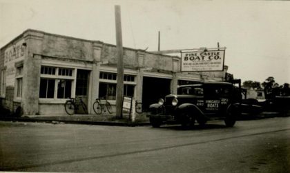 wwharney's tweet photo. 80 years ago today, during the depths of the Great Depression, the Pine Castle Boat Construction Company found ways to boost revenue by dredging canals and backfilling beaches with clean sand. #80YA #OTD #FloridaHistory #lakelife https://t.co/ujiMUw2QSP
