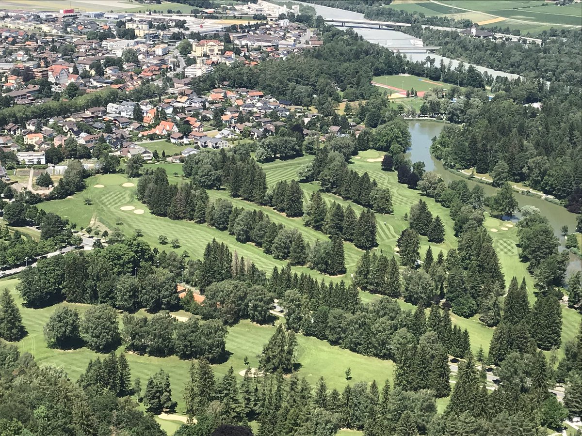 chica_twopatch's tweet image. Aussicht von Schloss #Wartensteim #Pfäfers #StGallen #Sarganserland #Schweiz