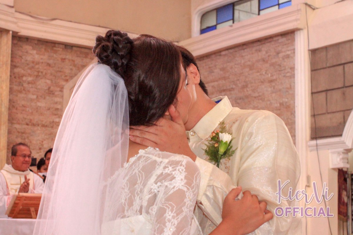 KierViOfficial's tweet photo. Congratulations to the newly wed! Yiiiiie @hashtag_CK @vivoree 

#MMKMayTamaAkoSayo https://t.co/L6d1GYrUaR