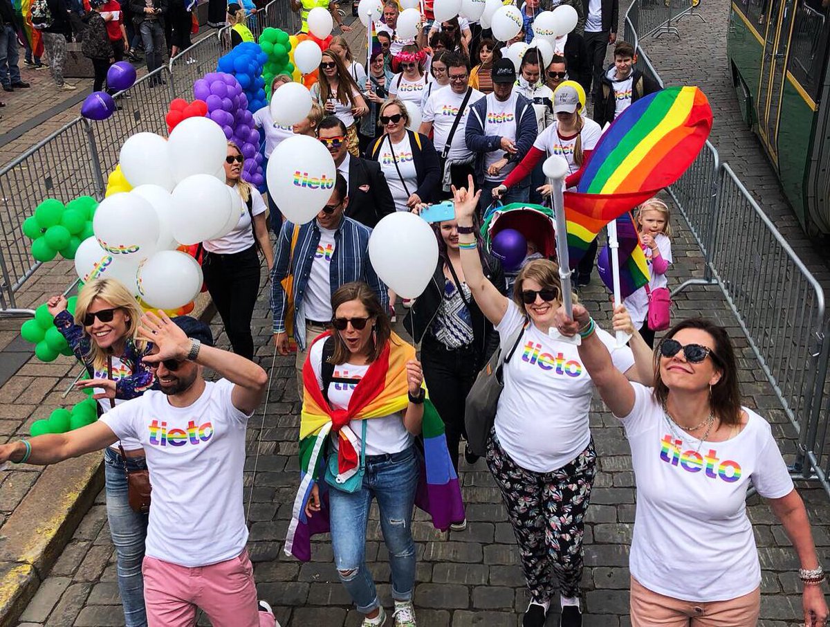 Tietoevry's tweet photo. Thank you #Helsinkipride19 for the amazing day 🌈 We at Tieto promise to keep on working to create an environment, where people don’t need to waste energy and creativity on hiding who they are and were everyone can be true to themselves! #tietolife ##inclusion #diversity https://t.co/7KNcrIt7bO