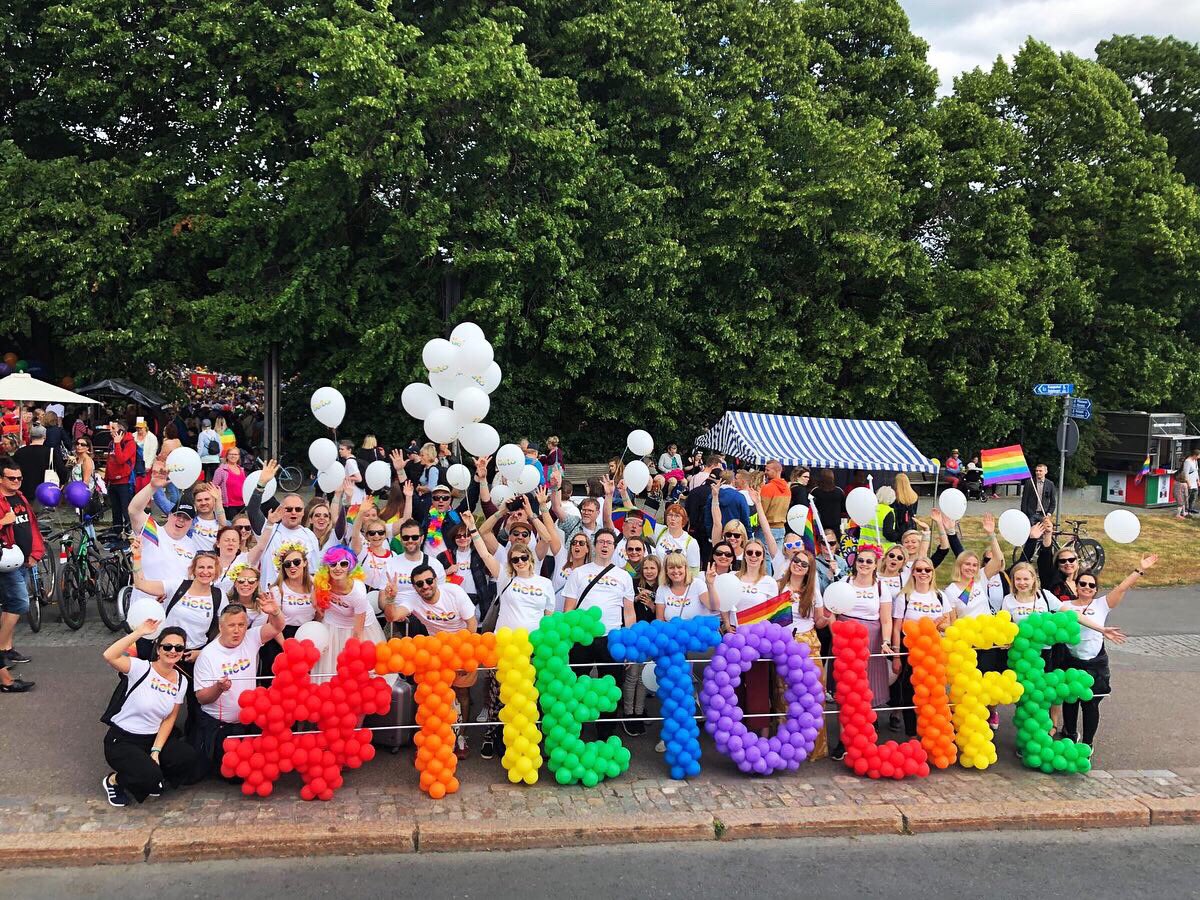 Tietoevry's tweet photo. Thank you #Helsinkipride19 for the amazing day 🌈 We at Tieto promise to keep on working to create an environment, where people don’t need to waste energy and creativity on hiding who they are and were everyone can be true to themselves! #tietolife ##inclusion #diversity https://t.co/7KNcrIt7bO