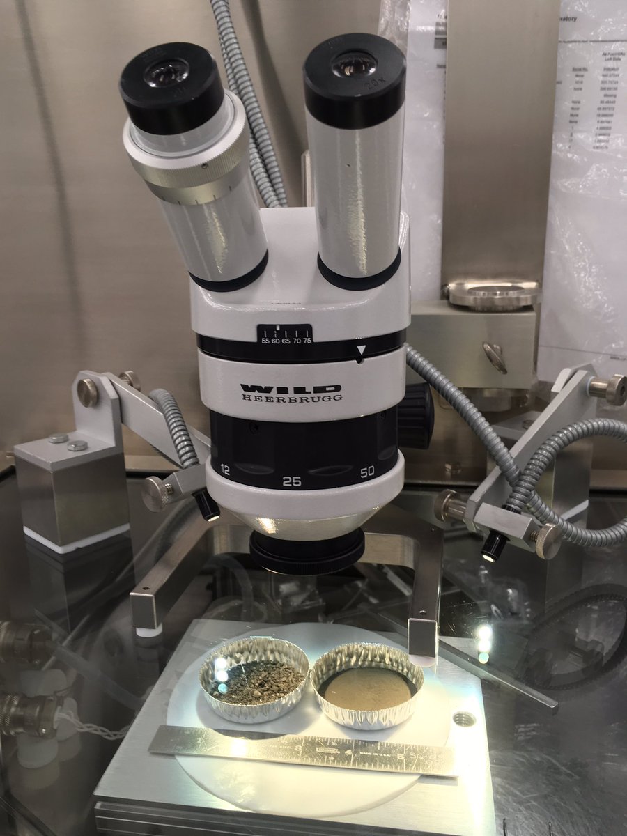 Back to wearing clean lab suits again...this time to see the Apollo sample collection (all organised by mission number). Very, very cool! Did the old microscope trick to get a better view of the troctolite. #satisfiedgeologist ⛏#explorationinterns #lunarscience
#mineralogy