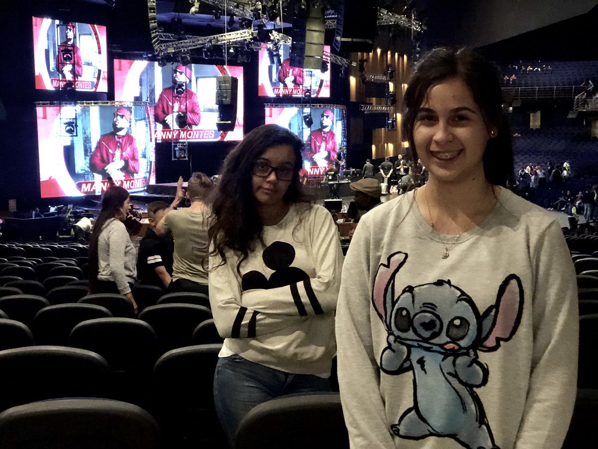 dennysordonez's tweet photo. Gran noche de concierto de Ángel y Luna viendo a Alex Zurdo
Se lo gozaron 💃🏾🎶🎤
#ExploMusicFest 🎧 https://t.co/tKbhAOIHIw