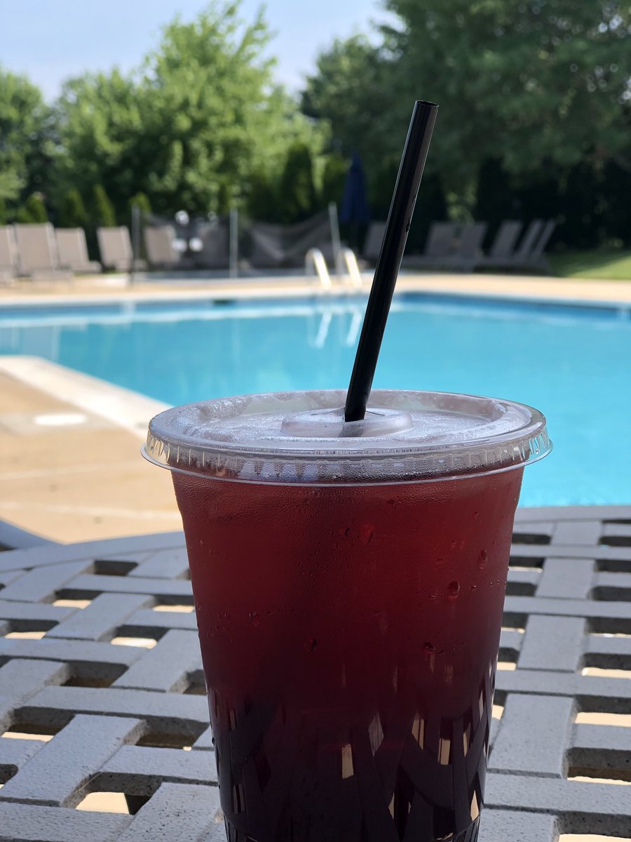 BlueBellCC's tweet photo. The golf beverage as old as time. Cool off with #TheTransfusion today. It’s going to be a hot one. https://t.co/jMRa8xRPyD