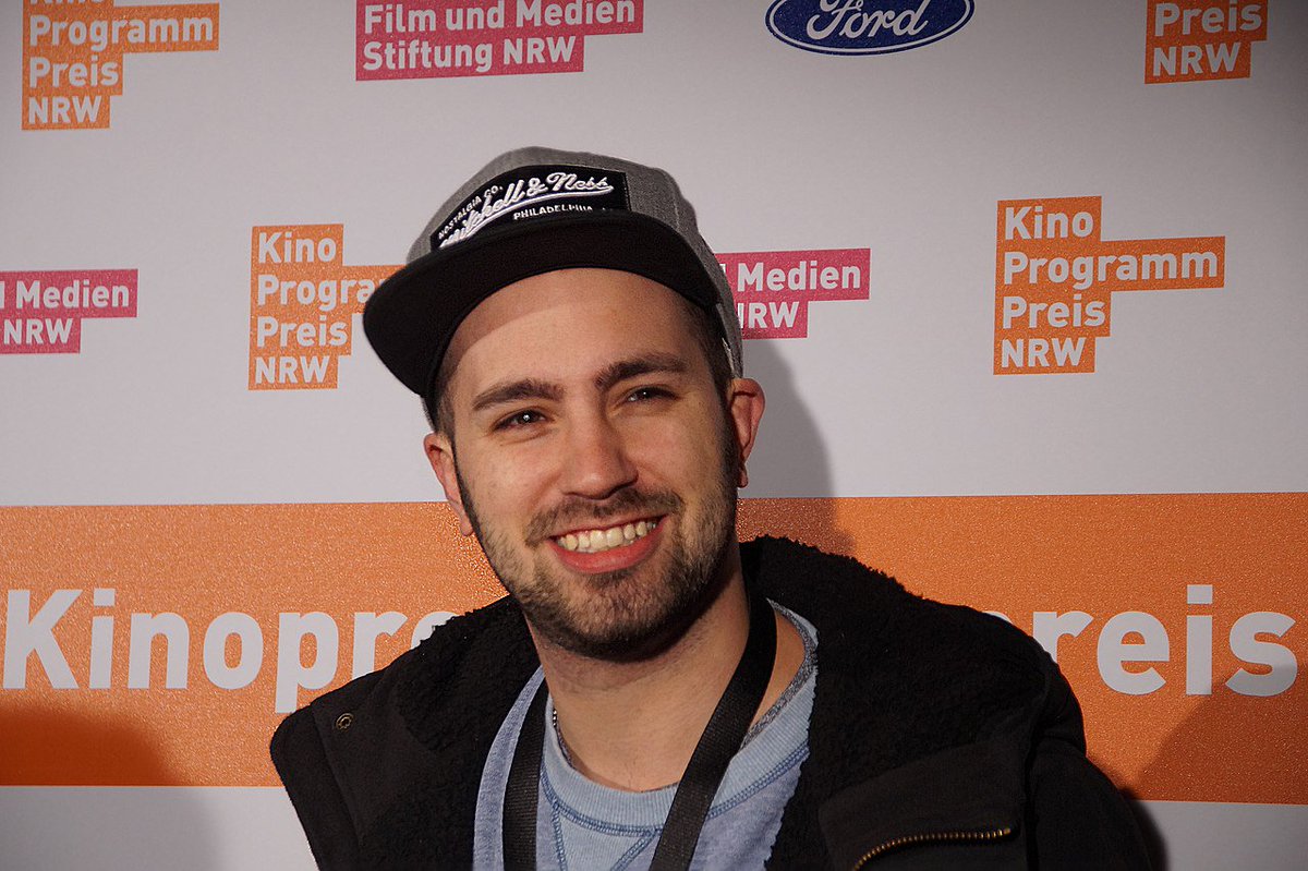 Film ab für <a href="/dieserDopo/">Dominik</a>!

Seit 2013 interviewt Dominik die Hollywoodstars.

Für CLE wird er zum Thema Kino uns richtig einheizen und hat sehr spannende Gäste für ‘CLE INSIDE’ aus der Filmbranche bei uns zu Gast. 

#dieserdopo #spoildoch #moderation #entertainment #cinema #special