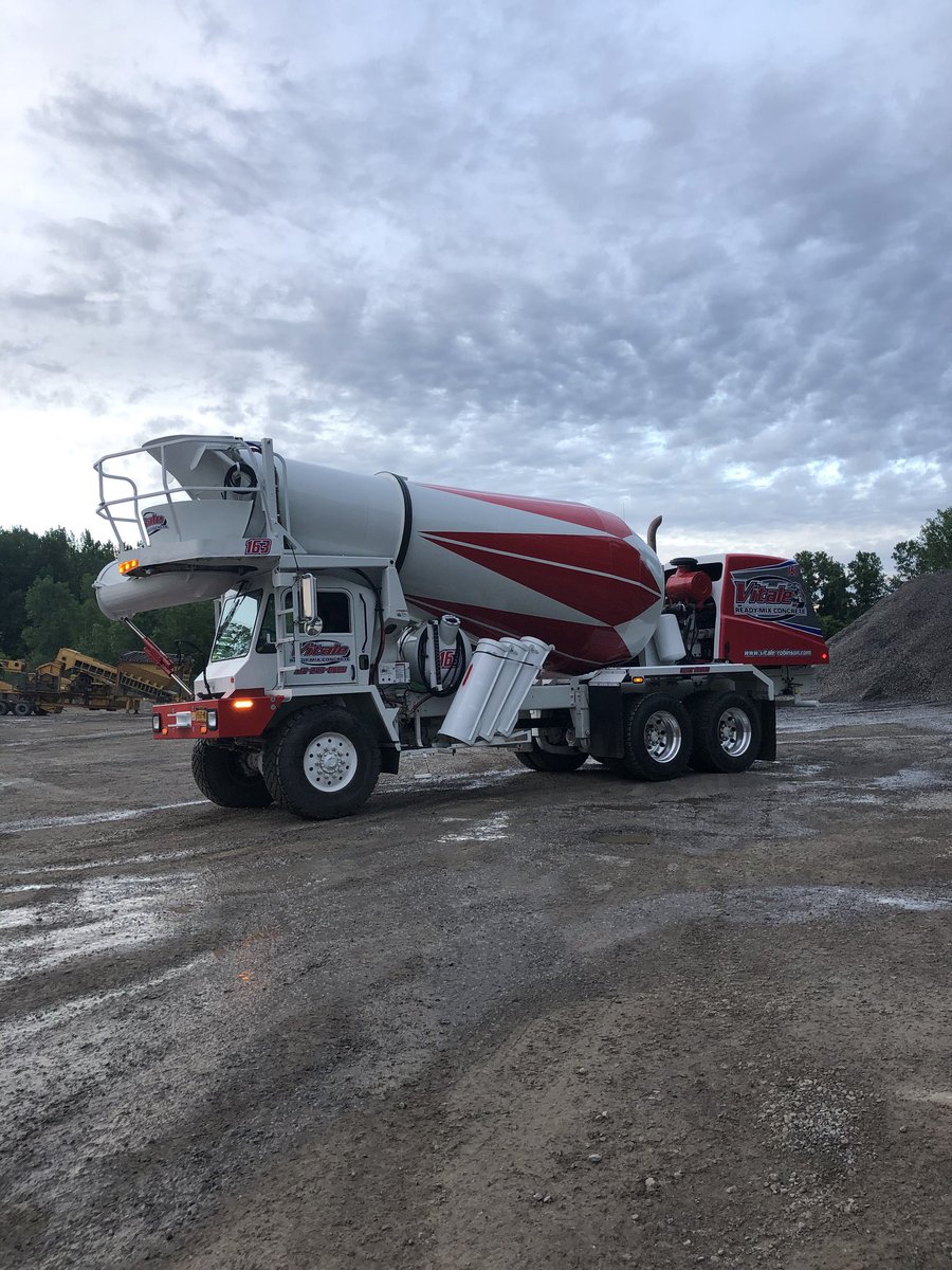 VitaleConcrete's tweet photo. Wading our way through this wet year, and taking advantage any time mother nature decides to cooperate #vitaleconcrete #vitalereadymix #vitalerobinsoncompanies https://t.co/61lCFJATki