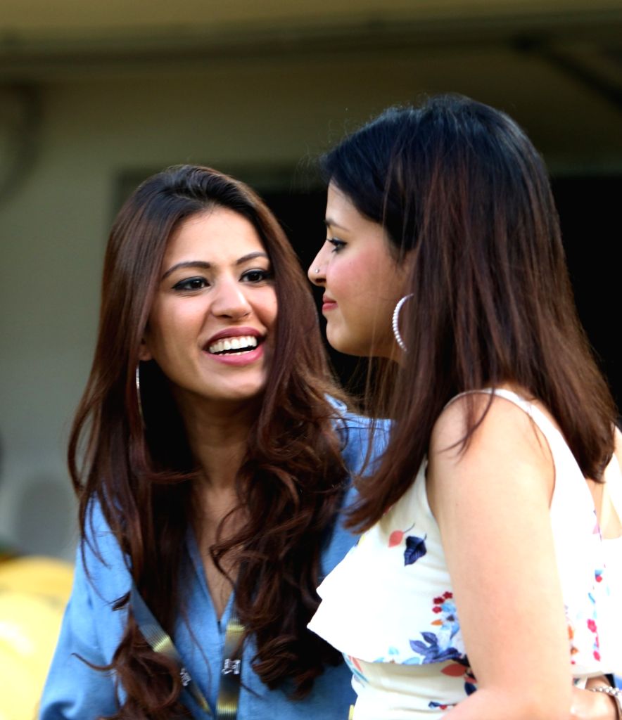 sakshidhoni crazy fc (@7sakshidhoni) on Twitter photo 