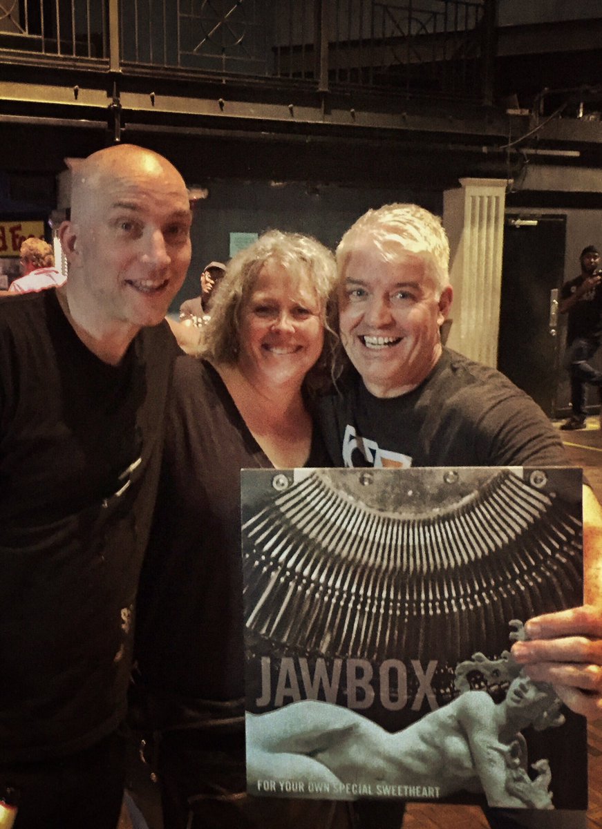 Club603's tweet photo. Guys, this is a really big album. What a pleasure it has been to get to know these fine folks and have it coincide with @jawboxofficial ‘s return. So much talent. So much kindness. 📷 @ribax @magpiecage @janetcatherinemorgan #impartialoverview https://t.co/PdzVqOroWI