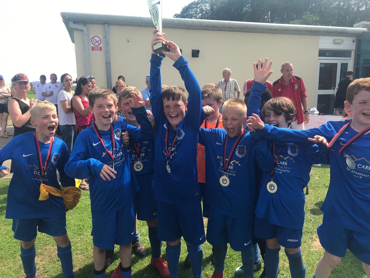 @HeatonHawksJFC U11s Hurworth Juniors cup winners #upthehawks