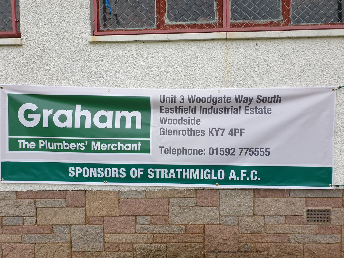 StrathmigloU's tweet photo. Great start to pre-season with a 4-1 victory 👌👏👍
Goalscorers - Ando, Ivory, Cammy &amp; an OG,,
Thanks to @AfcDuloch for a good match in very warm weather 🌡☀️
#VivaMiglo https://t.co/hwiQGCQyNw