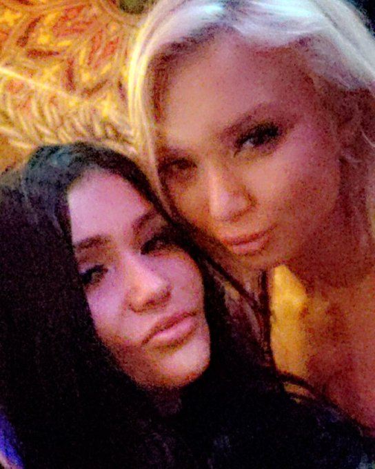 I love her @dakota_skyexxx https://t.co/kzH1YZhTSt<a class="tags" href="/tag/dakota_skyexxx">@dakota_skyexxx</a><a href="/tag/wizkhalifa"class="tags"><span>#wizkhalifa</span></a><a href="/tag/madeforthepole"class="tags"><span>#madeforthepole</span></a><a href="/tag/blubuccsclan"class="tags"><span>#blubuccsclan</span></a><a href="/tag/hi"class="tags"><span>#hi</span></a>