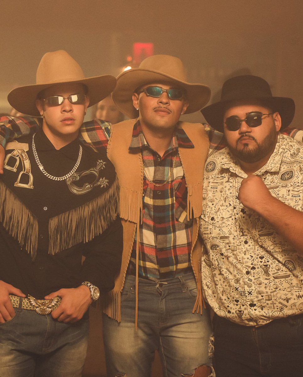 KondZilla's tweet photo. #KondZilla | Os cowboys do Mandelão alcançaram 3️⃣ MILHÕES de visualizações  🤠🚀  Assista agora #SentouEGostou no Canal KondZilla 💥
.
.
 #funk #mcjottape #mcm10 #djrd pic: Leo Caldas https://t.co/vTbVhbFq7P