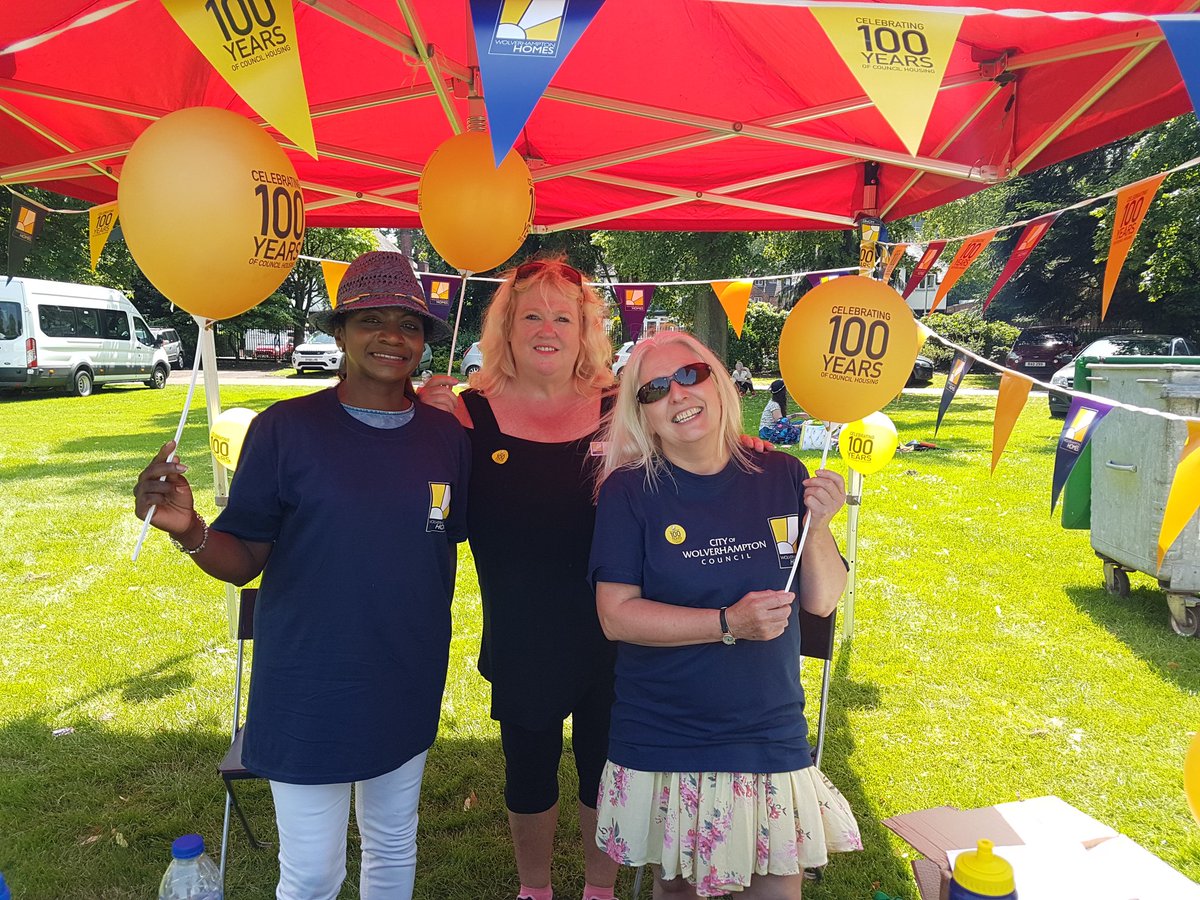 WolvesHomes's tweet photo. Great afternoon at West Park for #ArmedForcesDay2019. So much on offer. Take it from us, the sun is strong today, so drink plenty of water! @WolvesCouncil ^BH #CouncilHomes100 #AddisonAct https://t.co/sOrDsW7KXk