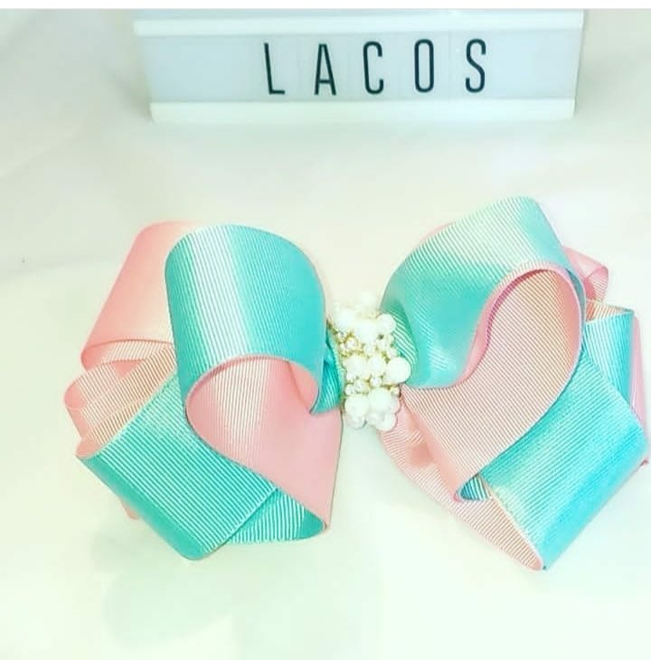 da_mimu's tweet photo. Laço formosura 🎀
#ummimu #laçoformosura #chuvadeperola
  #tudoparasuaprincesa  #lindoslaços
#laçocomperola  Meninas agora estamos no Insta segue lá 👉@mimusdamemy😉 https://t.co/FngTCF2s4X