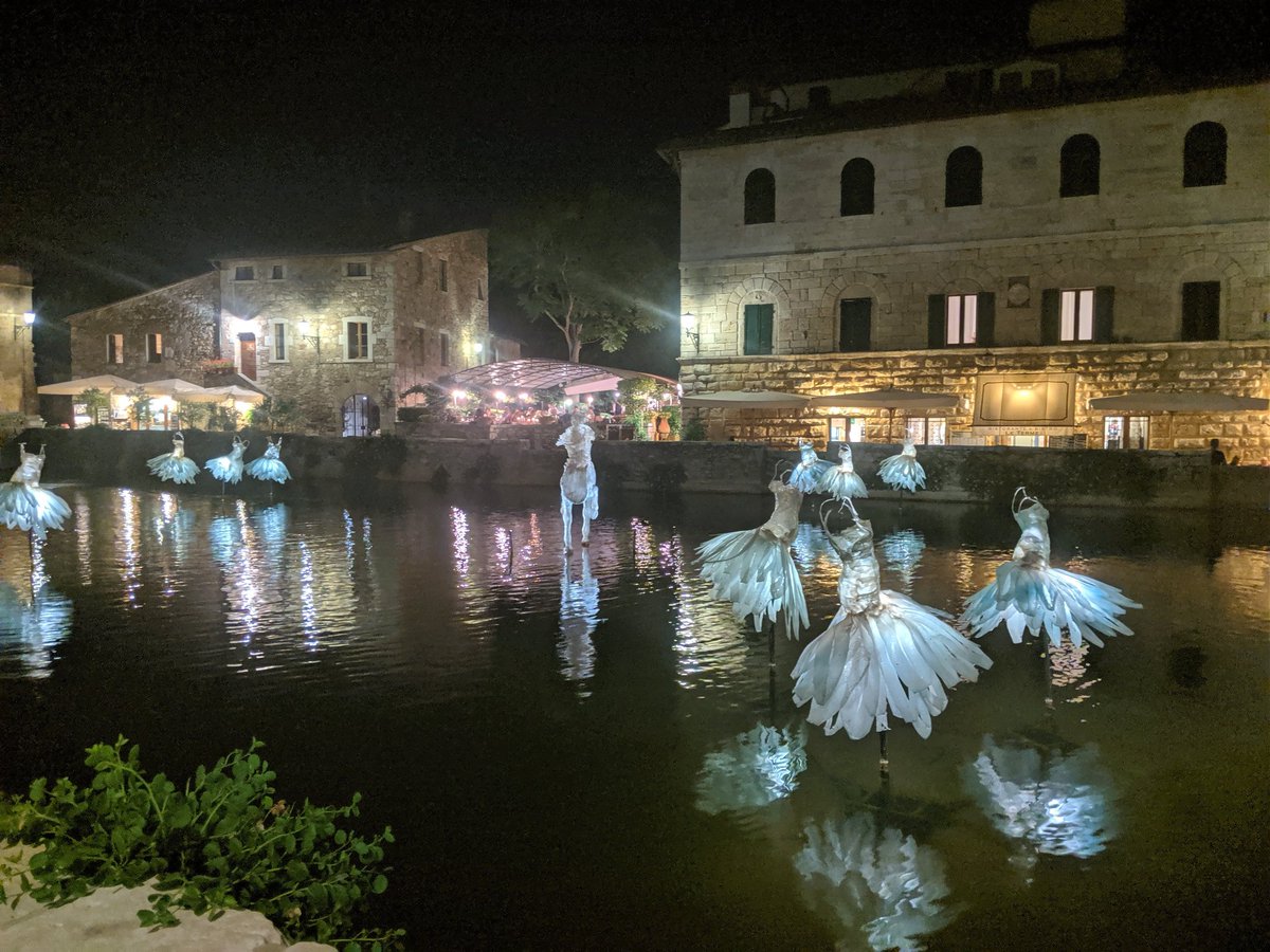 brainwalkerfans's tweet photo. The dancer in front of the dance sculptures in bagno vignoni italy. I feel like I’m in a Degas painting.
“Art is not what you see, but what you make others see”
#Degas #Europe2019 #brainwalker #GrowthMindset #Brainology #goodreads #readersofinstagram #goodreadschallenge #mglit https://t.co/FDDyuhXi7I
