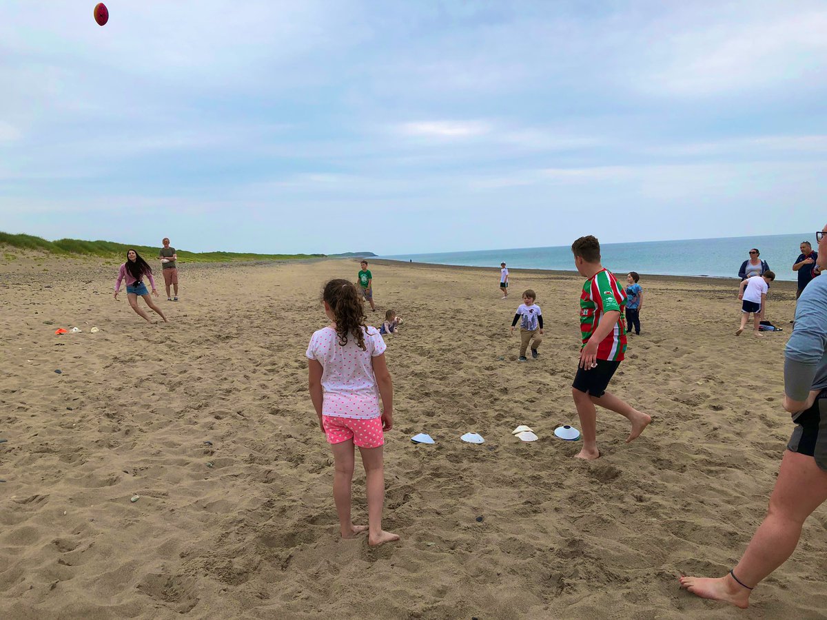 Rygbi ar y Traeth Abererch yn cefnogi <a href="/Penllynultra/">BEAUTIFULLY BRUTAL</a> <a href="/WRU_Community/">WRU Community - Wrth galon y genedl</a> 
Beach Rugby supporting the Penllyn Ultra Marathon 
🏉🏖🏉🏖🏉🏖⭐️🏖🏉🏖🏉🏖
<a href="/RygbiPwllheli/">Rygbi Pwllheli RFC</a> <a href="/YCeltiaid/">Y Celtiaid</a>