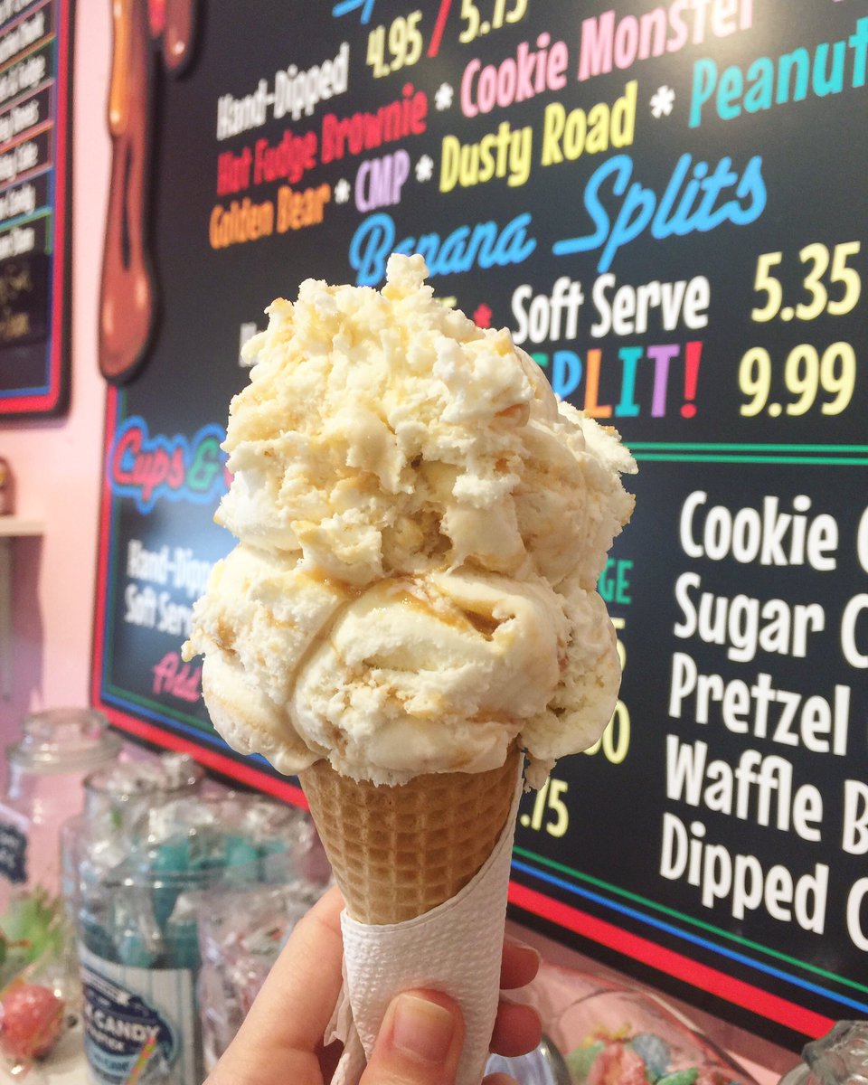 Double scoop of Butterscotch, please 😍🍦#pops #popsmaltshopppe #kutztown #icecream #thebesticecream #icecreamcone #summertime