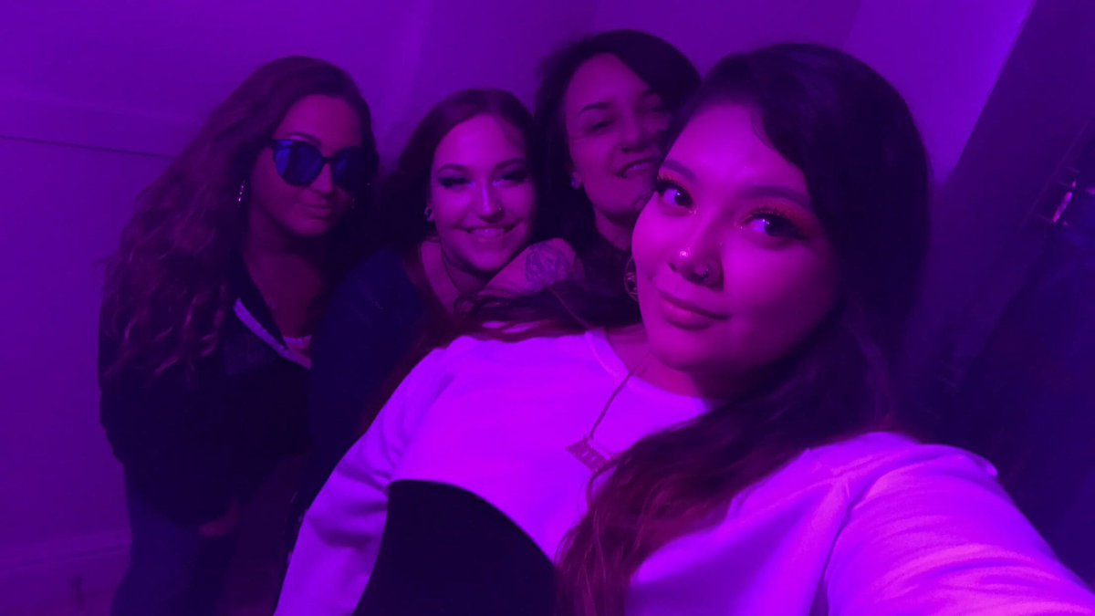 You only live once, do whatever you like
I thought I'd be with you for only one night
Now I'm with these girls for the rest of my life
These drunk and hot girls #ElectricHouse #TheWeekendWeDidntGoToForest