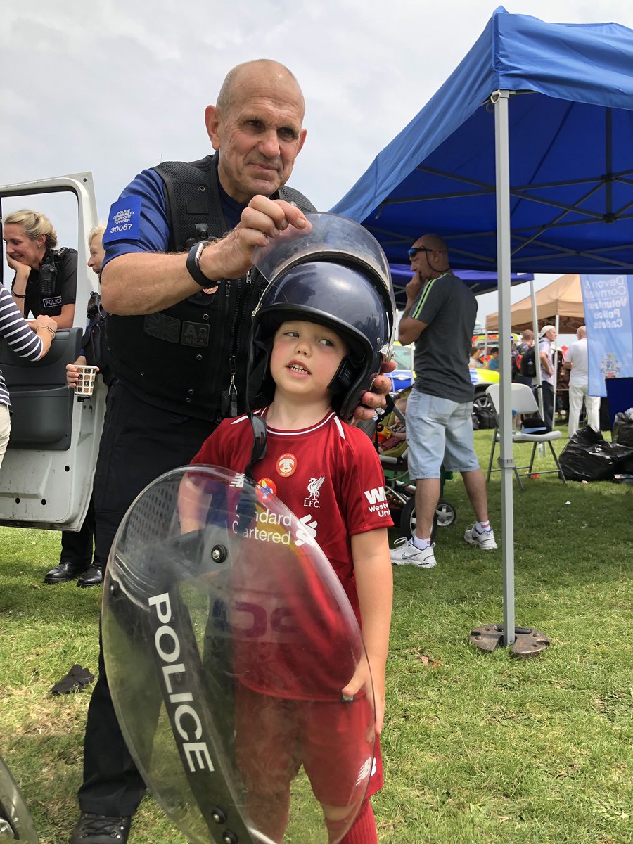 Fun times on #Plymouth Hoe for #armedforcesday2019 - please no comments about my son’s choice of football team 😂