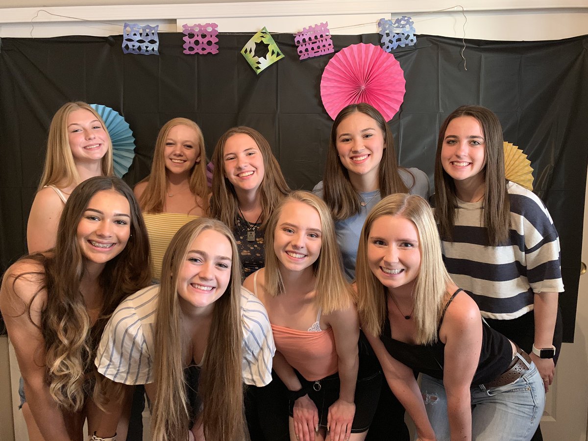 MaranaDance's tweet photo. We had a blast at our team sleepover!💙 https://t.co/4odoejjaJM