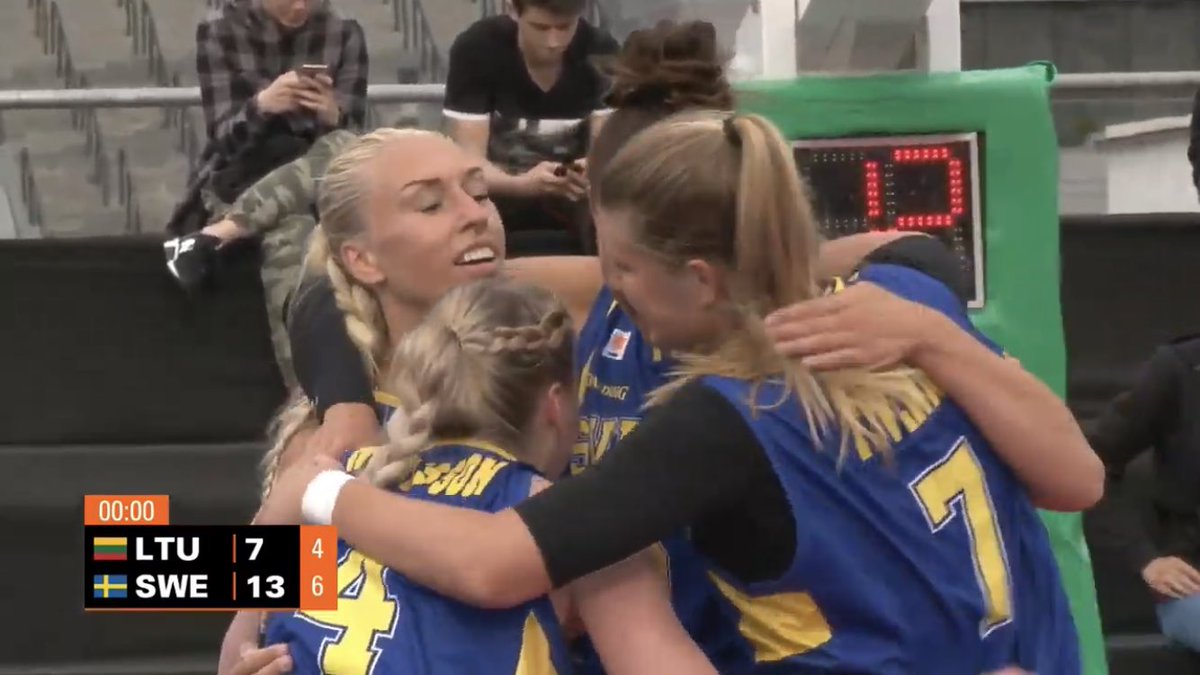 basketse's tweet photo. Svenska damlandslaget i 3x3 vinner mot Litauen!!! Lundahl, Noaksson, Tivenius och Gustavsson var skoningslösa. #3x3EuropeCup https://t.co/uL4u8aEguY