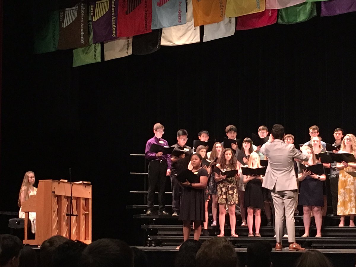 Beautiful job, choir soloists! #Boomba