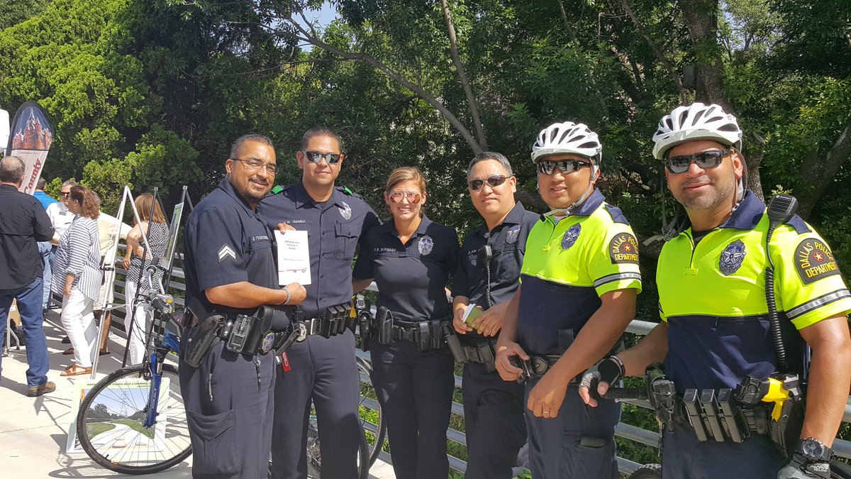 DPDNWNPO's tweet image. Great turnout for Northaven Trail 2B-2C: Ribbon Cutting Ceremony !! @DallasPD @DPDMajorG @DallasParkRec @VoteOmarNarvaez @cmjsgates