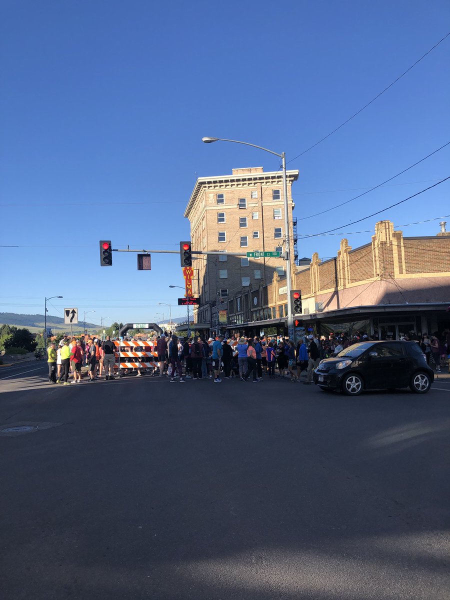 ckittiesprint's tweet photo. At the Start Line for the @MslaMarathon 5K! 🙌🏽
#MissoulaMaraBR #RunWildMissoula #MissoulaMarathon #BibChat #5K #RunMT https://t.co/dysi5Xyj9l
