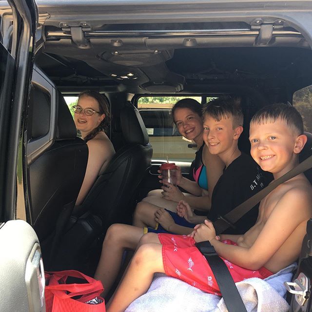 Packed the whole crew in the 2020 Jeep Gladiator and went swimming! Plenty of room in this little truck for everyone to be comfortable. #jeep #2020gladiator #jeeplife #jeepnation #jeeps #jeepgladiator #gladiator #jeeplove #gladiatoroverland #jeepsofinsta… ift.tt/322q3f2