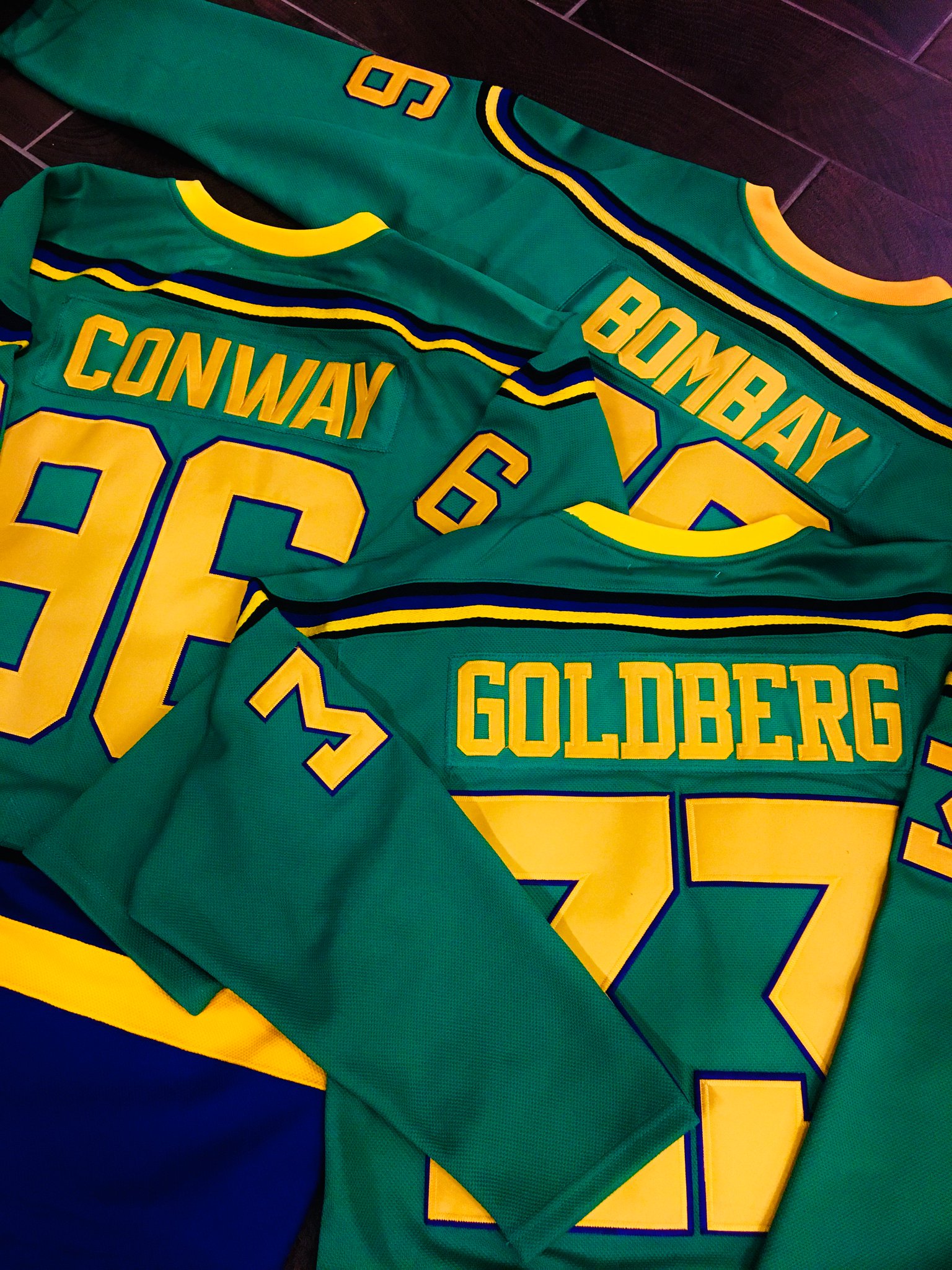 ricky vaughn jersey lids