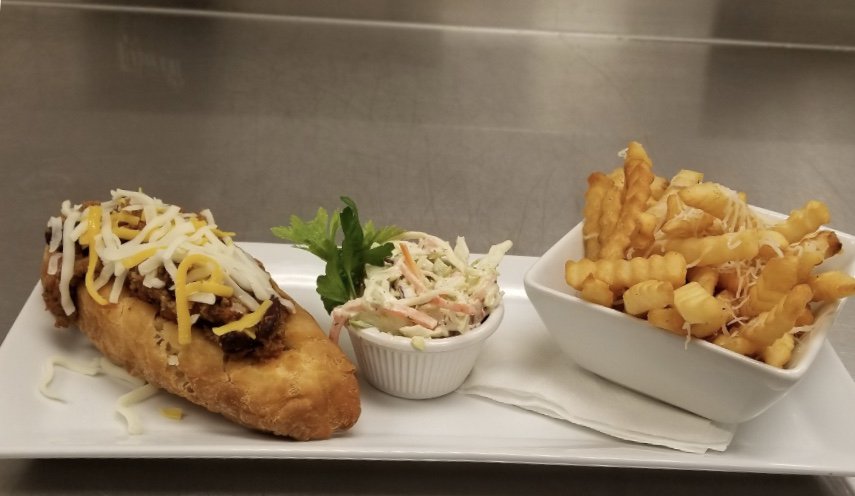 Long weekends are for celebrating with Friends, family and of course... really good food! 

Our Canada Day weekend food of choice? The Bannock Dog! Who wants one? 🙋‍♀️

How are you spending your long weekend?