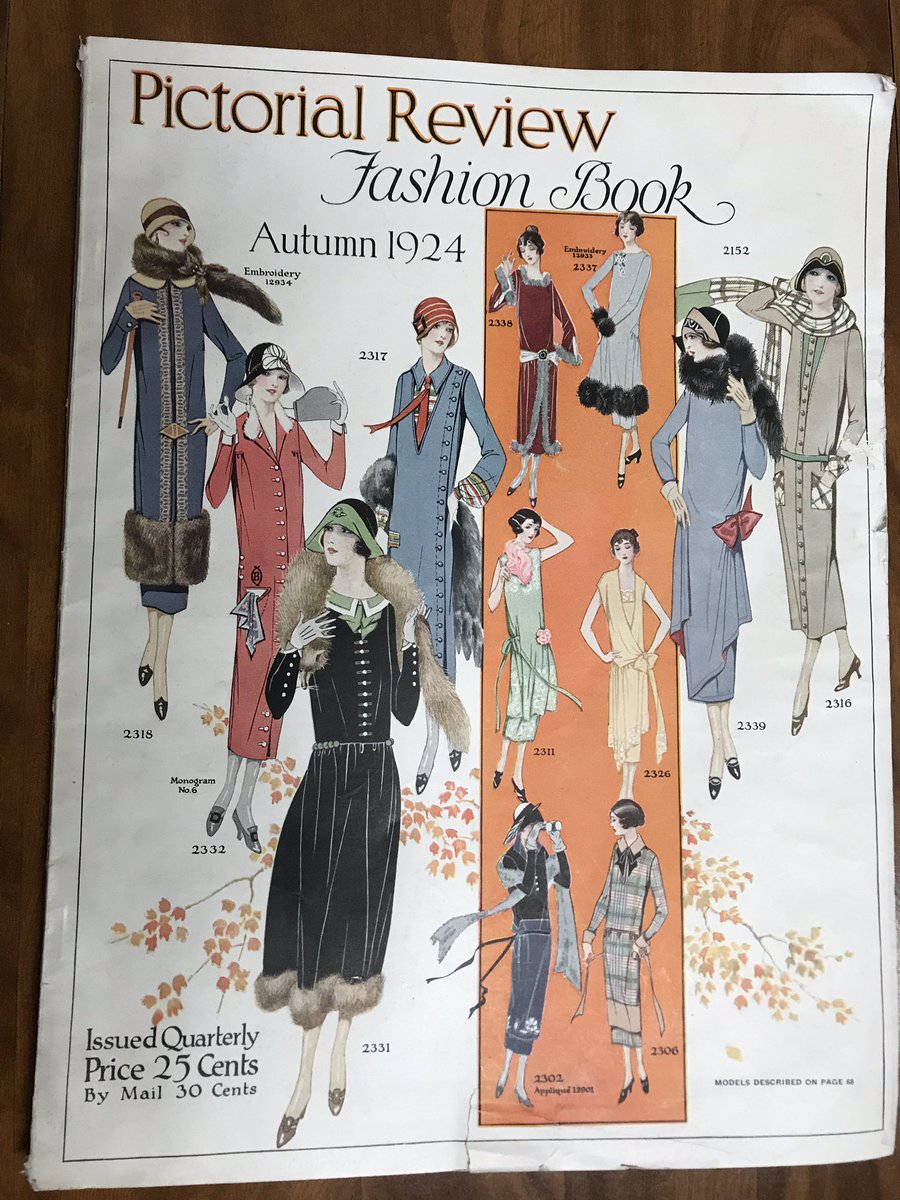 Rummage sale score! Near mint condition. What a find! #costumedesign #costumeresearch #historicclothing #costumedesigner #clothingresearch #fashionresearch #20thcenturyfashion #1920sfashion #greatgatsby