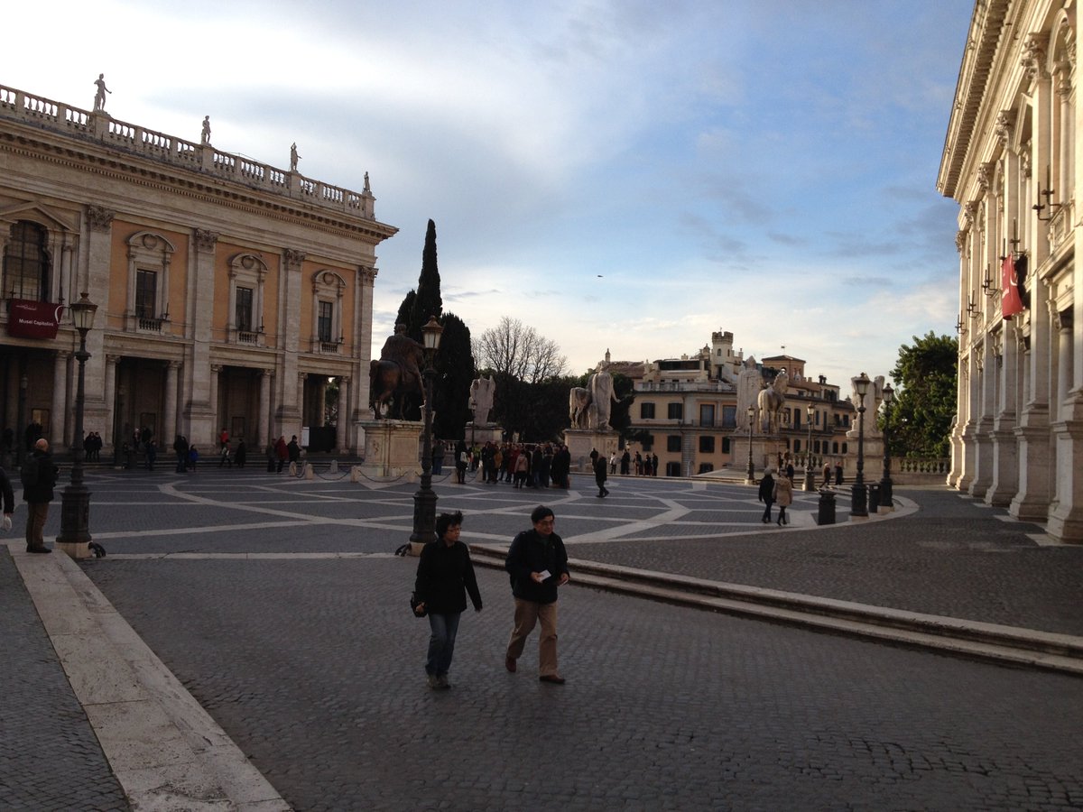 明 A Twitter アサシンクリードbh ローマ カンピドリオ広場 作中好きでよく訪れた場所 ミケランジェロ設計なんですって