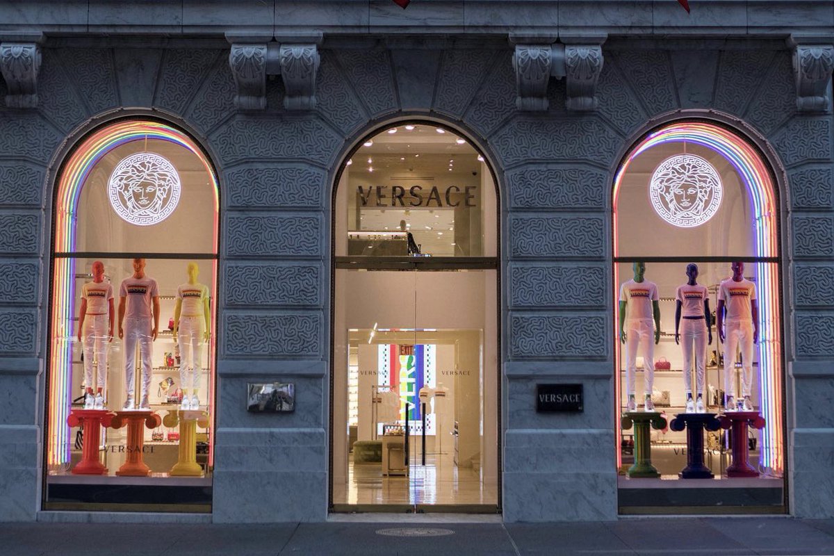Versace's tweet photo. #Versace celebrates #Pride with a special window exhibition at the #VersaceFifthAvenue boutique in New York.

https://t.co/Q4MeE9o8eT https://t.co/yML0ii5r1n