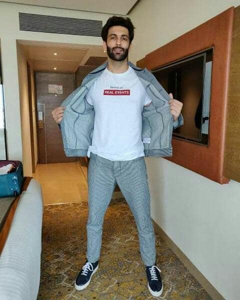 NandishSandhuFC's tweet photo. Our Adorable Star @nandishsandhu ypToday in Indore For Promoting His Upcoming Movie #Super30 😍

PC~epoch_by_karan https://t.co/QNMDinVz1f