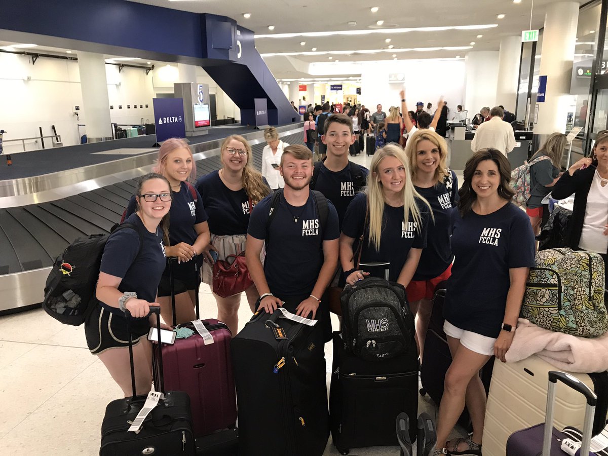 MrsSherryAlmand's tweet photo. We made it to California! Time for the FCCLA National Leadership Conference https://t.co/XeK5m7GmjZ