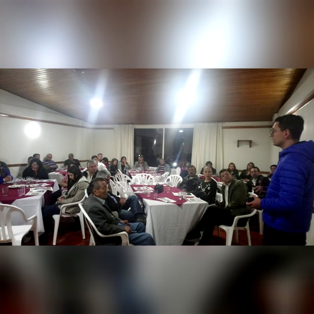 SecundinoRB's tweet photo. Al cumplir 70 Días recorriendo nuestra localidad, hemos tomado atenta nota de cada una de las inquietudes recomendaciones y propuestas planteadas por las
más de 700 personas con las que hemos podido hablar.
nuestro compromiso por suba, cada día tiene más respaldo, gracias a todos https://t.co/923UdjF9K8