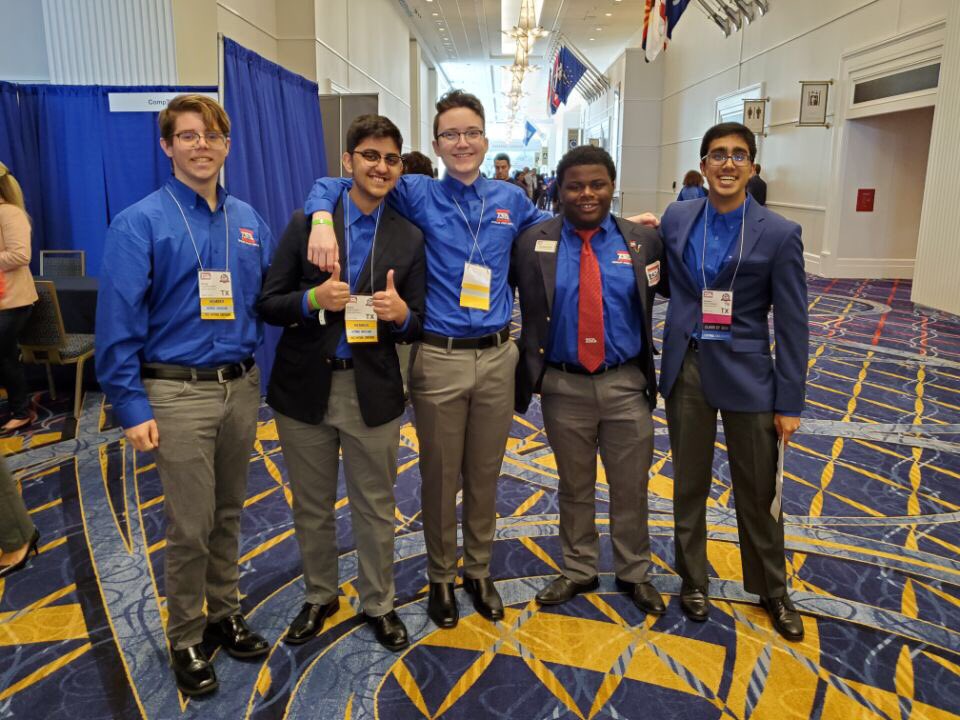 TheHebronTSA's tweet photo. - Meet the National TSA President ✅

#ModelTheWay #OneTSA https://t.co/3tIeB9XDC9
