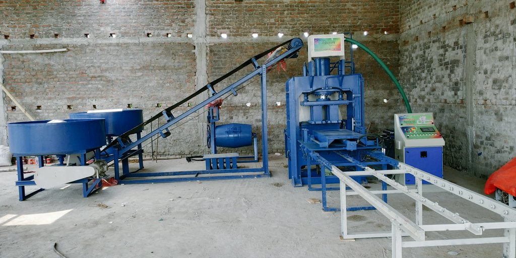 invincible5557's tweet photo. @engineers_feed #FlyAshbrick Machinery https://t.co/p7WWGzGiQH