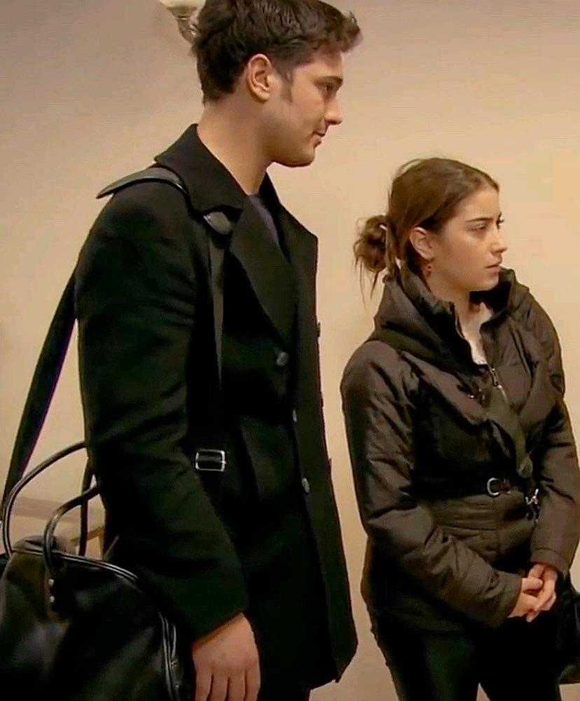 ayrica86's tweet photo. #AdiniFerihaKoydum #HazalKaya #CagatayUlusoy @HazalKaya110 @cagatayulusoyy #Feriha #Emir 💞 https://t.co/Kf4qv0eJvL