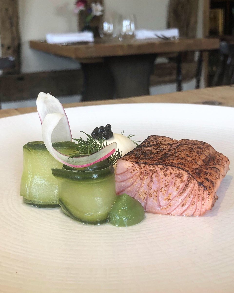 Poojipants's tweet photo. Awesome lunch @thePointerBrill gastro pub food done superbly #aylesbury #thepointerbrill #foodshare 1/2 https://t.co/2nC9BMgE99
